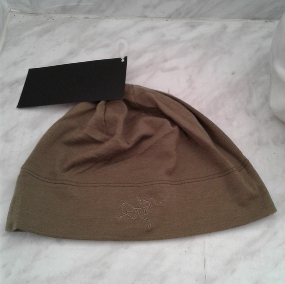NWT ARCTERYX LEAF Rho LTW Crocodile Wool Beanie Hat Cap toque OSFM Unisex - Picture 6 of 9